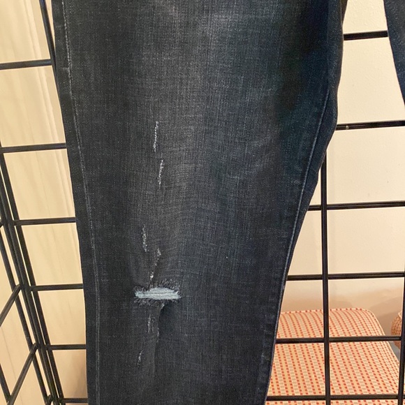 NWT Cabi Slim Boyfriend Black Jeans Distressed Womens Size 8 - Picture 5 of 9